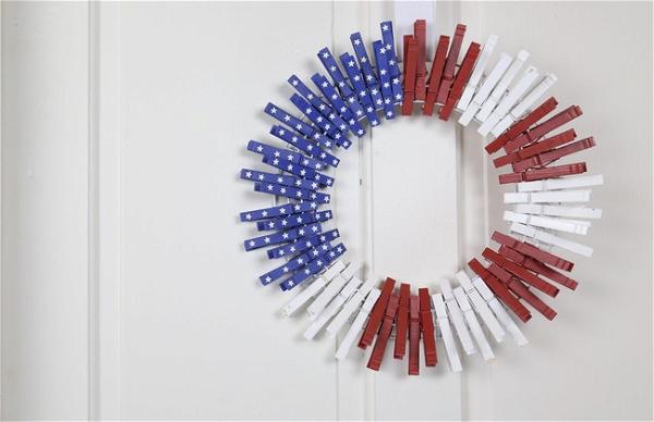 How To Make A Patriotic Clothespin Flag Wreath