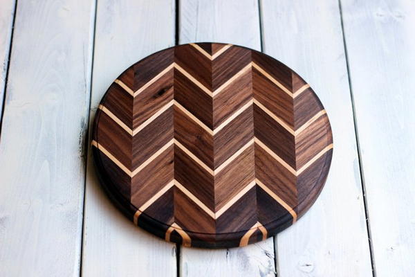 DIY Chevron Cutting Board