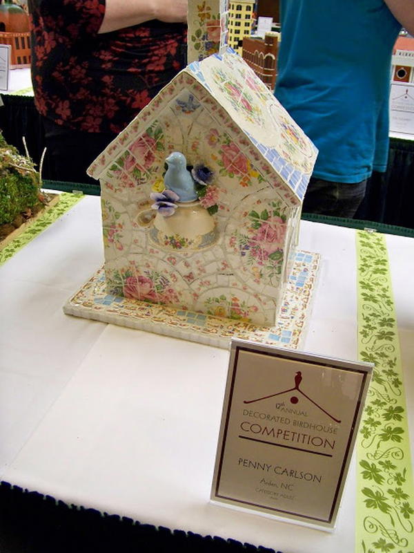 DIY Mosaic Birdhouse From Broken China