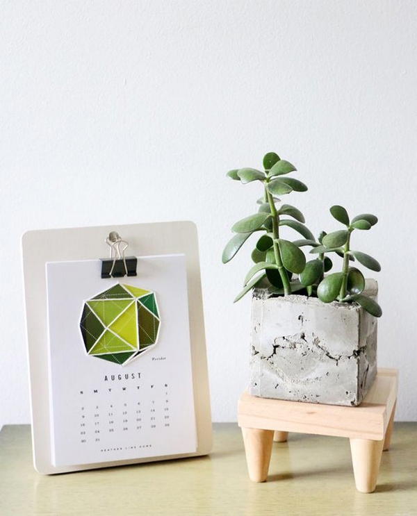 Stubby Plant Stand