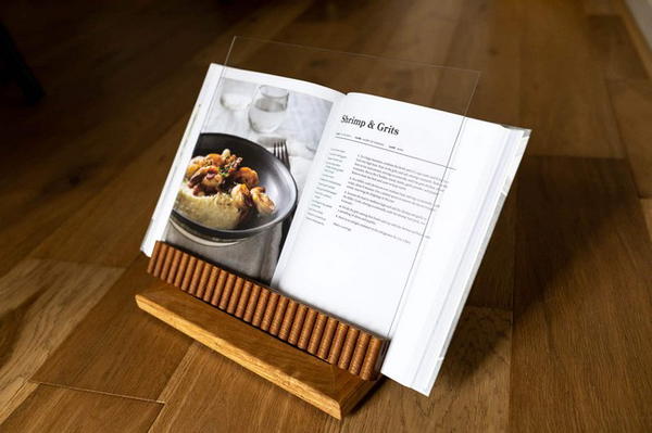 DIY Cookbook Stand