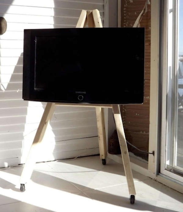 Easel On Wheels TV Display