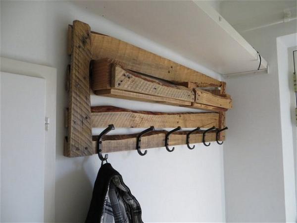 Pallet Coat Rack