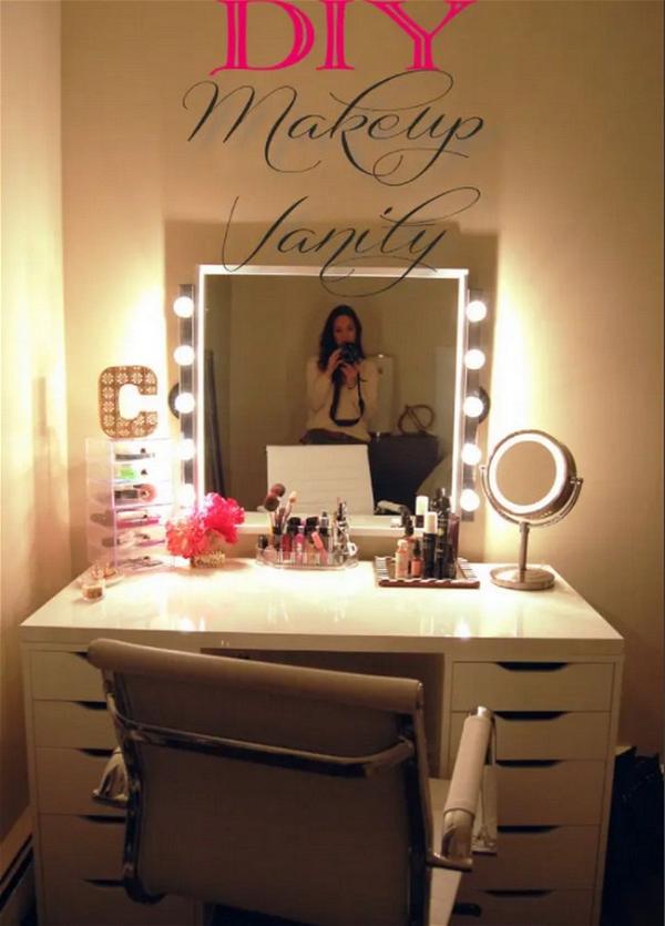 Stylish Makeup Vanity with Lights