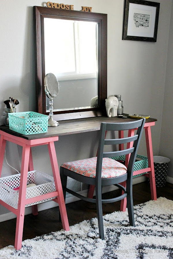 Teen Attic Bedroom Vanity