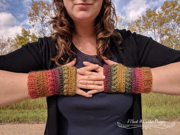 The Bauble Fingerless Gloves