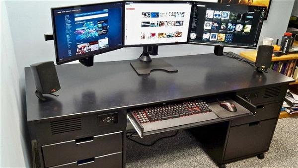 Building a Computer Desk