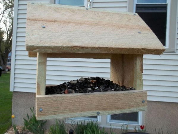 Cedar Bird Feeder