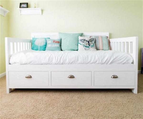 DIY Bed With Storage