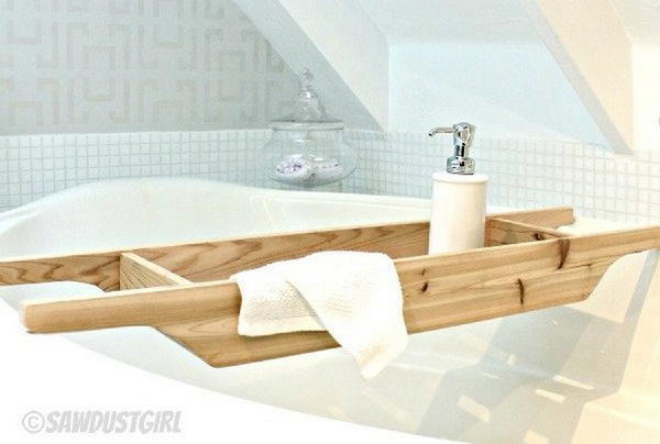 DIY Cedar Bathtub Caddy