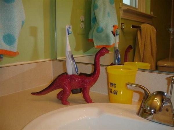 Dinosaur brush Holder