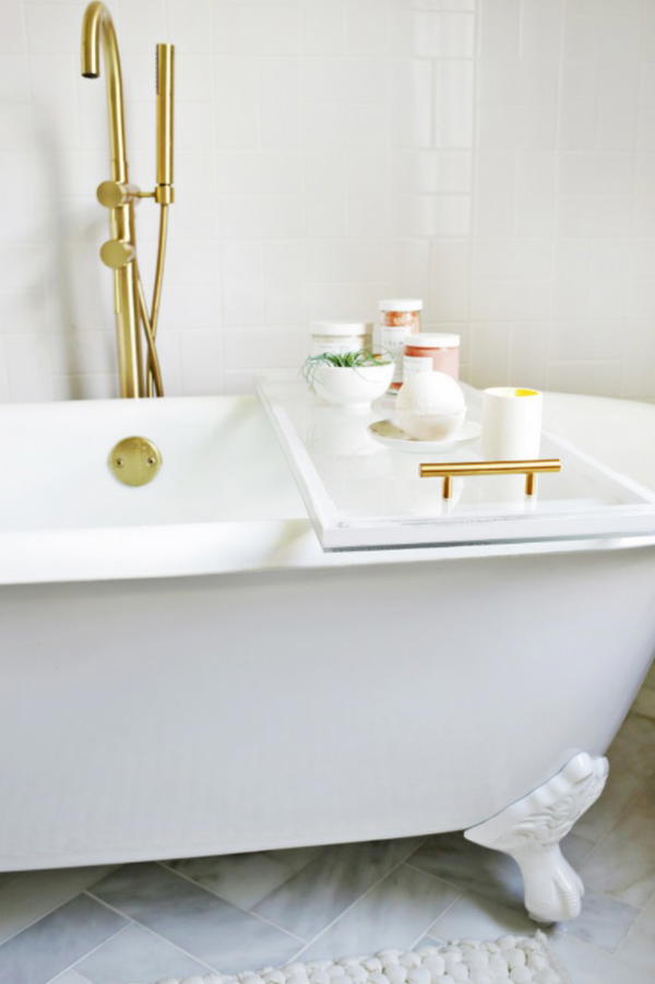 DIY Lucite Bathtub Caddy