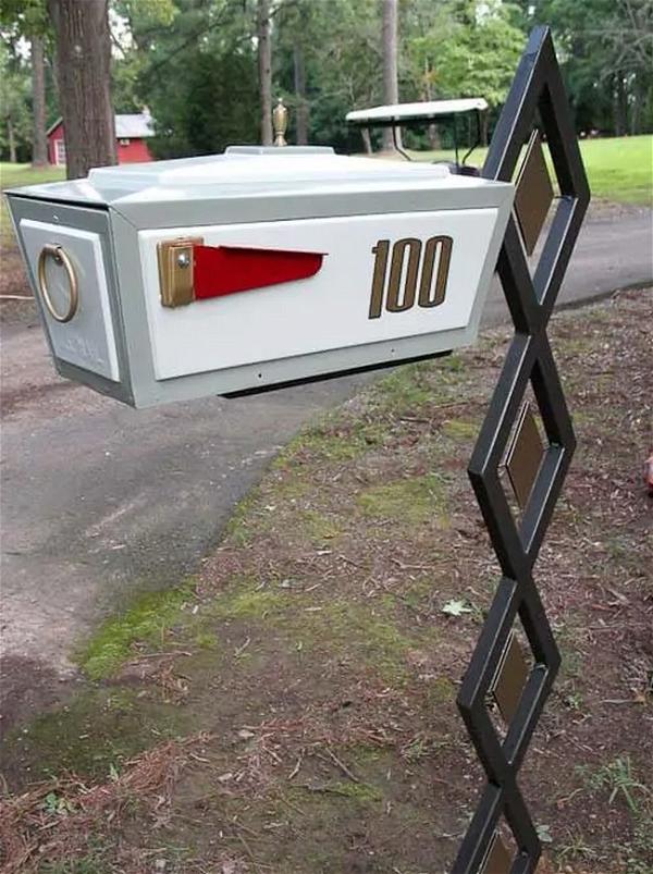 DIY Midcentury Modern Mailbox Post And Address Sign