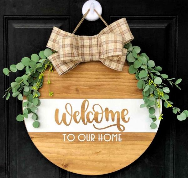 DIY Wood Round Welcome Sign