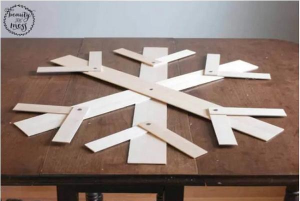 DIY Wooden Snowflake With Balsa Wood