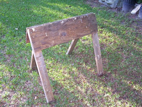 Folding Sawhorse 2