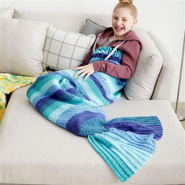 Free Crochet Mermaid Tail Snuggle Sack Pattern