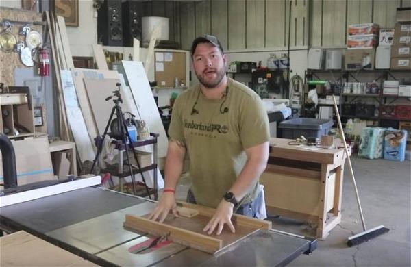 How To Make A Simple Crosscut Sled 