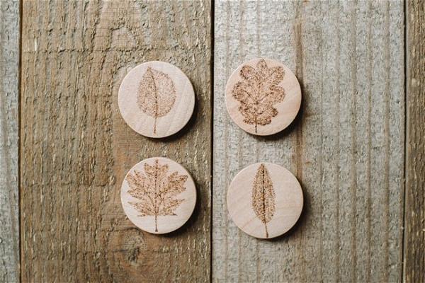 How to Make Wood Burned Leaf Magnets on Wood Slices
