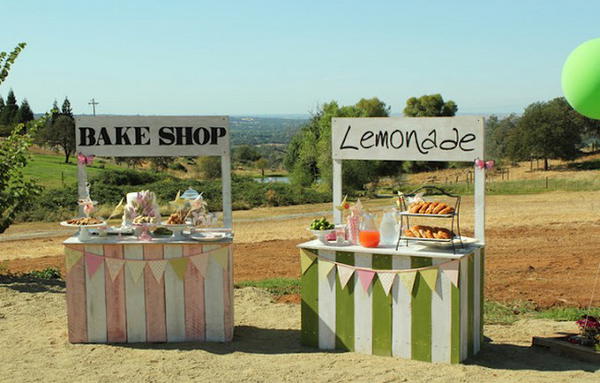 Pallet Lemonade Stand