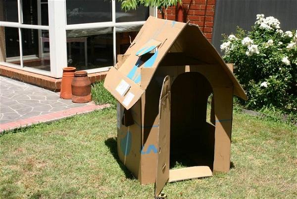 The Children’s Upcycled Cardboard Box Playhouse Plan