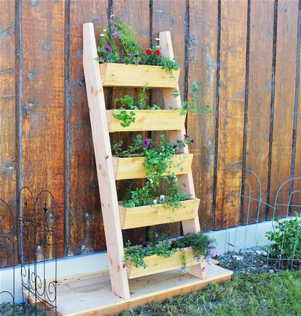 Cedar Vertical Tiered Ladder Garden Planter