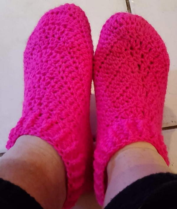 20 Crochet Slipper Patterns - Mint Design Blog