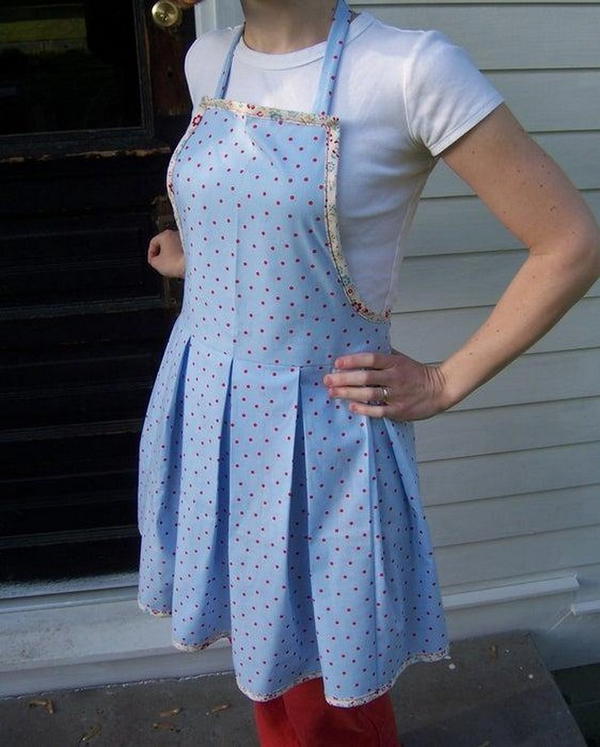 DIY Box Pleat Apron