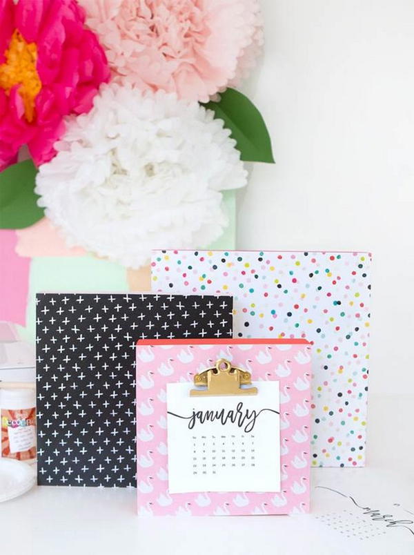 DIY Calendar Clipboard