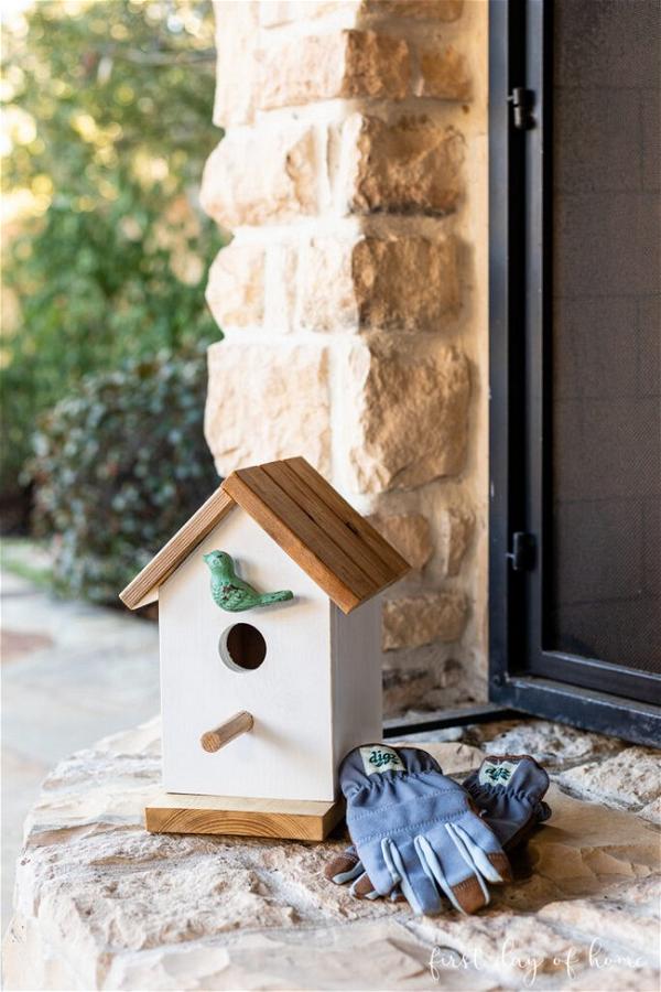 DIY Easy Birdhouse Plan