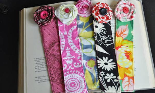 DIY Fabric Flower Bookmark