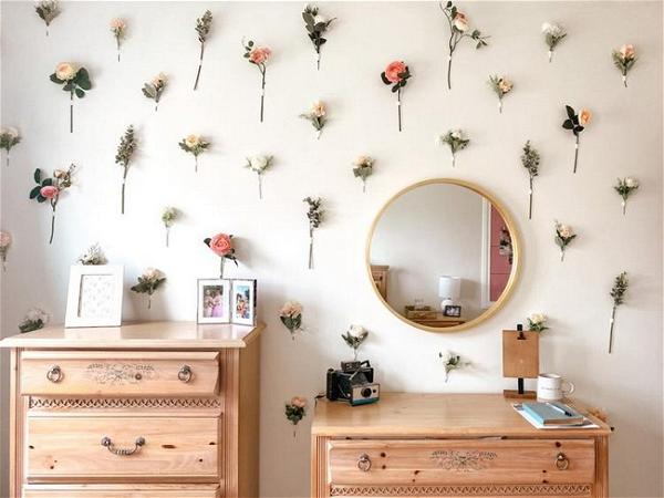 DIY Flower Wall Décor