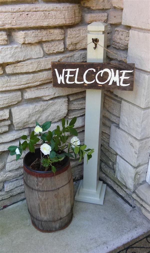 DIY Front Porch Welcome Sign