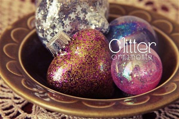 DIY Glitter Ornament
