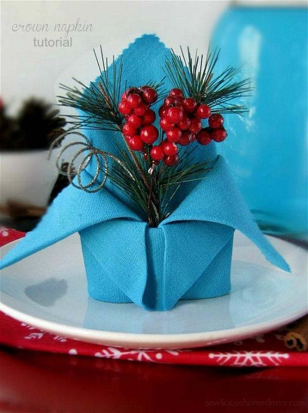 DIY Holiday Crown Napkin