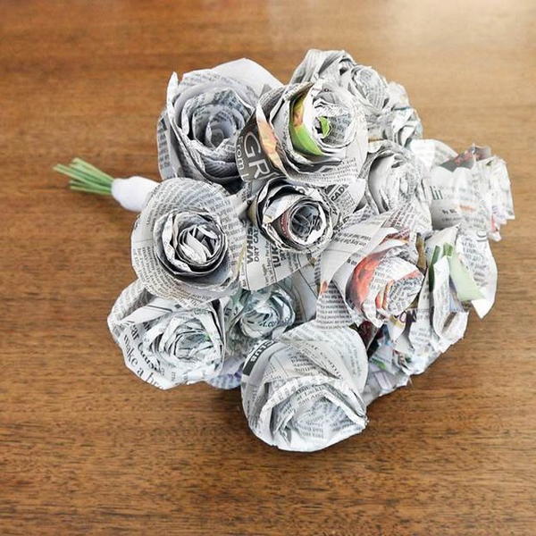 DIY Newspaper Bouquet