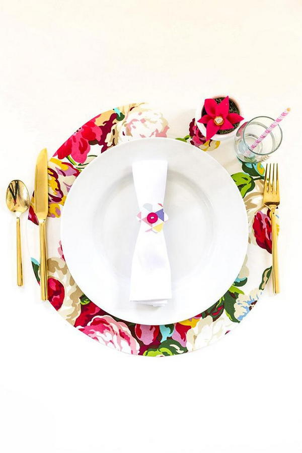 DIY No-Sew Floral Fabric Placemats