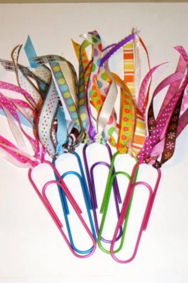 DIY Paperclip Bookmark With Ribbons