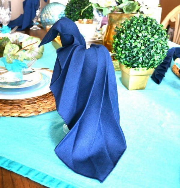 DIY Peacock Napkin