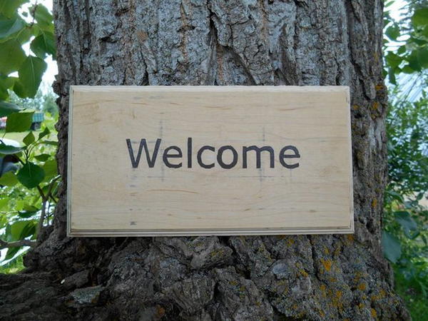 DIY Simple Welcome Sign