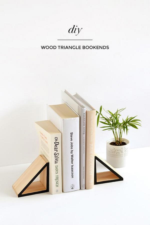 DIY Wood Triangle Bookends