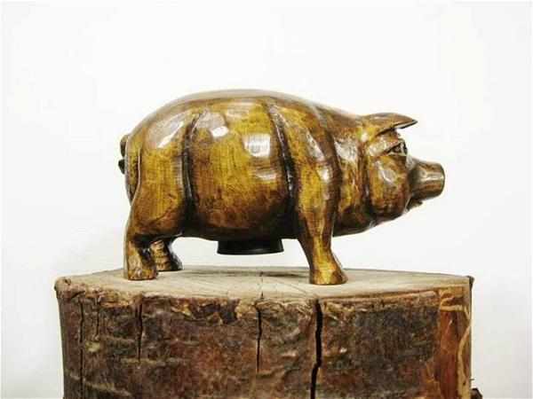 DIY Wooden Piggy Bank
