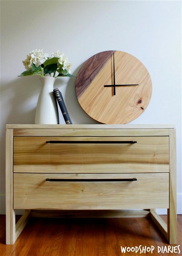 Easy Two-Toned Clock