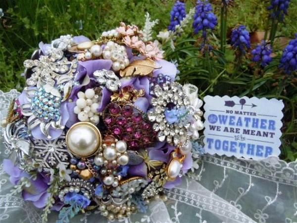 How To Make A Brooch Bridal Bouquet