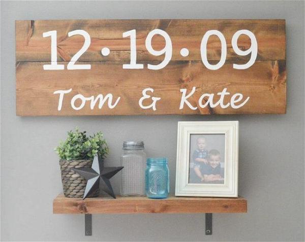 How To Make A DIY Rustic Wood Sign