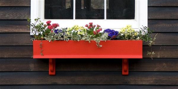 How to Build a Window Planter