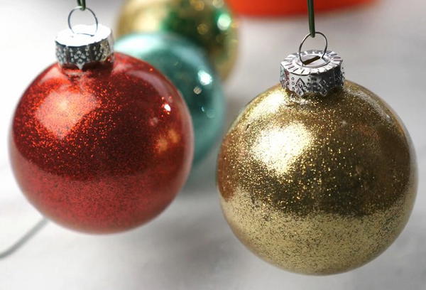 How to Make Glitter Ornaments