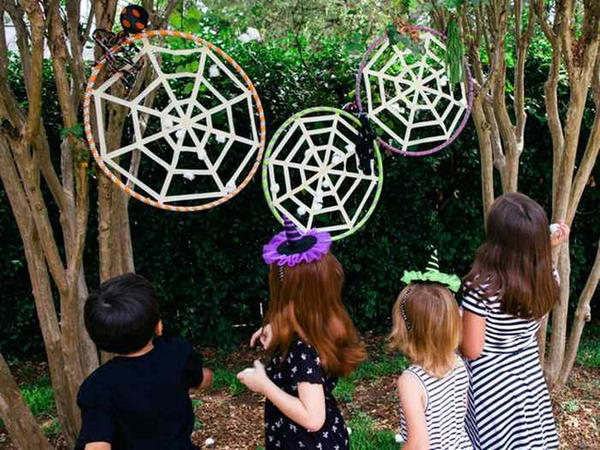 Kids DIY Hula Hoops Spider Web