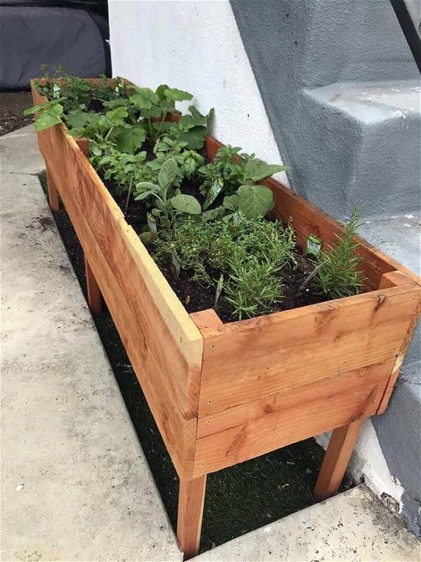 Short Raised Planter Box
