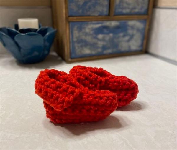 Simple Baby Booties